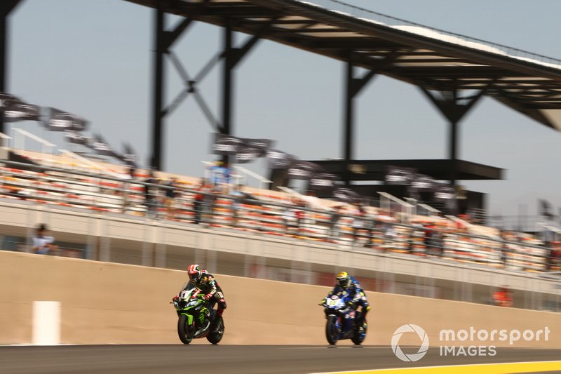 Jonathan Rea, Kawasaki Racing Team, Sandro Cortese, GRT Yamaha WorldSBK