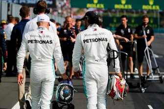 Valtteri Bottas, Mercedes AMG F1 ve Lewis Hamilton, Mercedes AMG F1, Parc Ferme