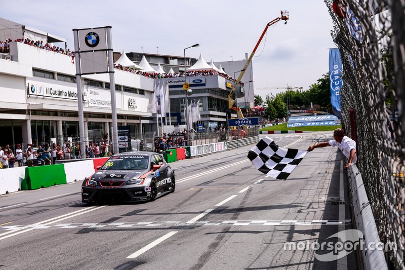 Mikel Azcona, PWR Racing CUPRA TCR