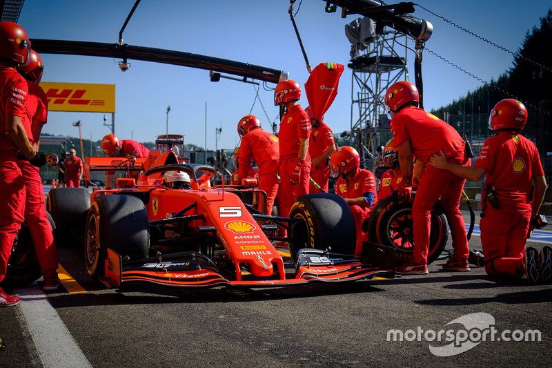 Sebastian Vettel, Ferrari SF90, pitstop
