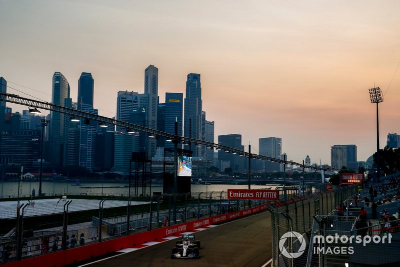 Lewis Hamilton, Mercedes AMG F1 W10
