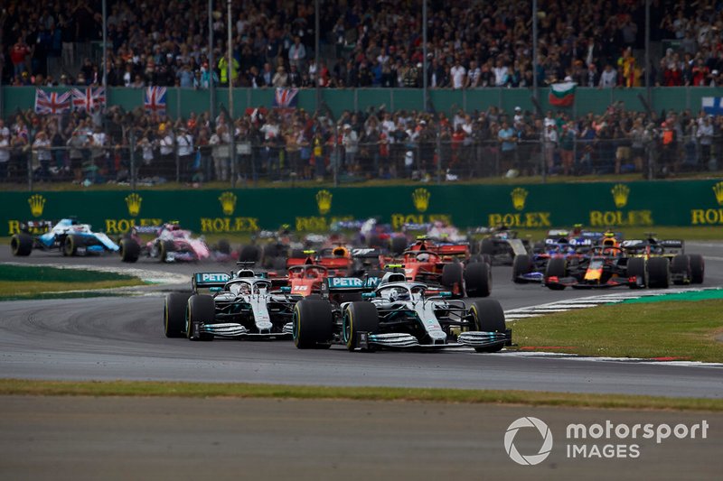 Valtteri Bottas, Mercedes AMG W10, Lewis Hamilton, Mercedes AMG F1 W10, Charles Leclerc, Ferrari SF90, Max Verstappen, Red Bull Racing RB15, Sebastian Vettel, Ferrari SF90, Pierre Gasly, Red Bull Racing RB15, al inicio