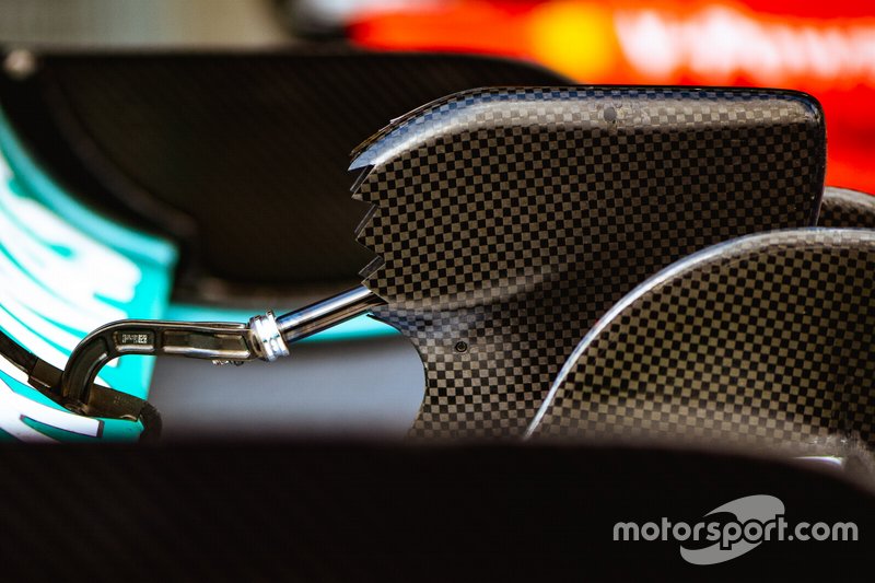 Mercedes AMG F1 W10 Rear Wing