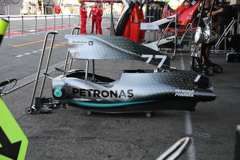 Detalle de la carrocería del Mercedes AMG F1 W10