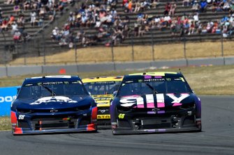 Alex Bowman, Hendrick Motorsports, Chevrolet Camaro Axalta and Jimmie Johnson, Hendrick Motorsports, Chevrolet Camaro Ally