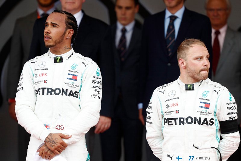 Podyum: Yarış galibi Lewis Hamilton, Mercedes AMG F1 W10, 3. Valtteri Bottas, Mercedes AMG W10
