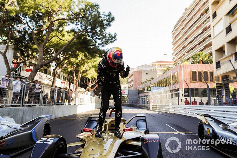 Race winner Jean-Eric Vergne, DS TECHEETAH celebrates victory in parc ferme