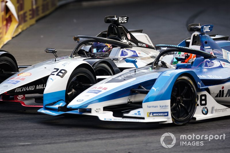 Antonio Felix da Costa, BMW I Andretti Motorsports, BMW iFE.18 sorpassa Sébastien Buemi, Nissan e.Dams, Nissan IMO1 durante la modalità attacco