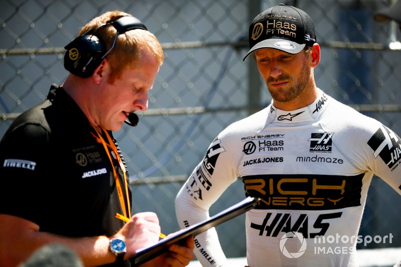 Y para acabar, hay rumores de la salida de Grosjean. Los posibles sustitutos son Esteban Ocon, Sergio Pérez y el brasileño Pietro Fittipaldi, piloto de pruebas de Haas.