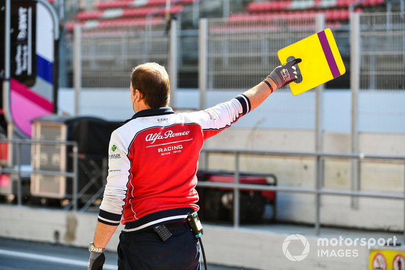 Mekanik Alfa Romeo Racing