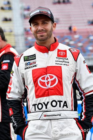  Matt DiBenedetto, Leavine Family Racing, Toyota Camry Toyota Express Maintenance