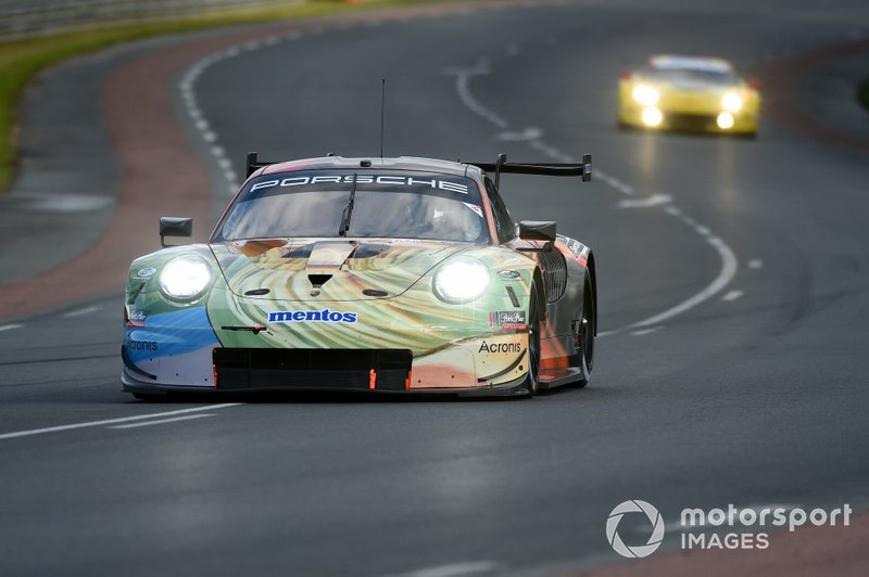 GTE Am: Team Project 1, Porsche 911 RSR