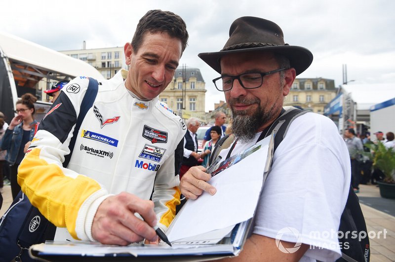 Oliver Gavin, Corvette Racing