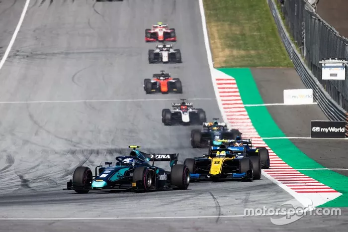 Nicholas Latifi, Dams 