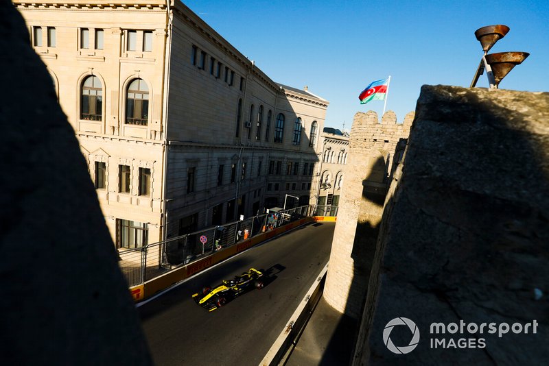 Daniel Ricciardo, Renault R.S.19