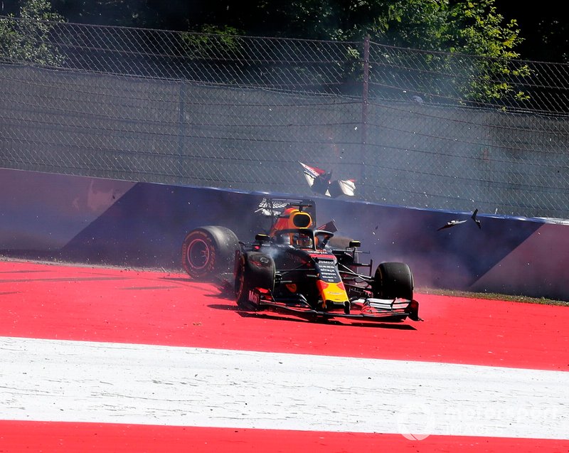 Choque de Max Verstappen, Red Bull Racing RB15