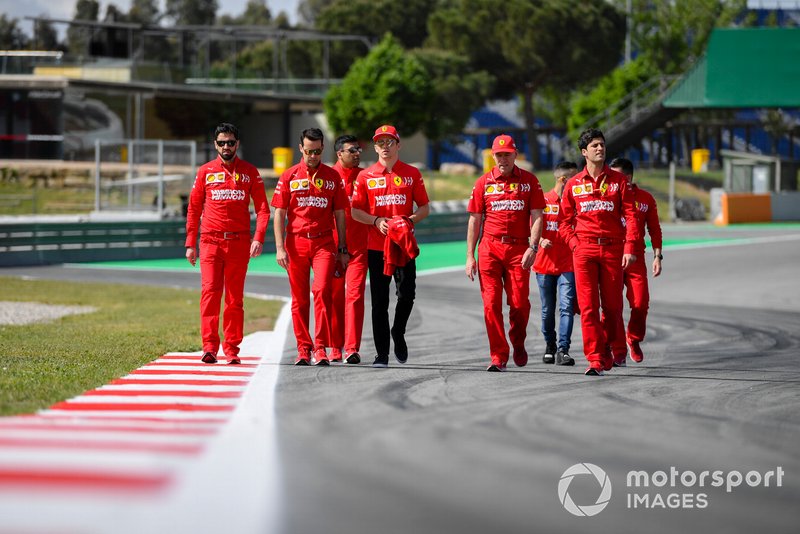 Charles Leclerc, Ferrari cammina sulla pista