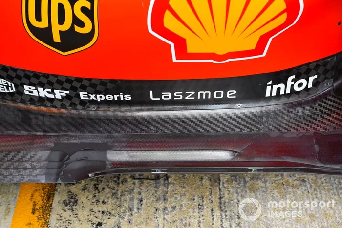 Ferrari SF90 piso