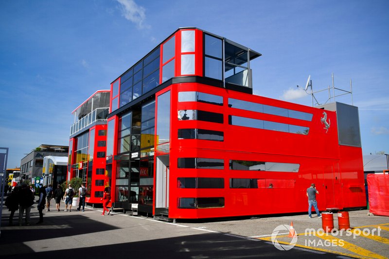 Моторхоум Ferrari
