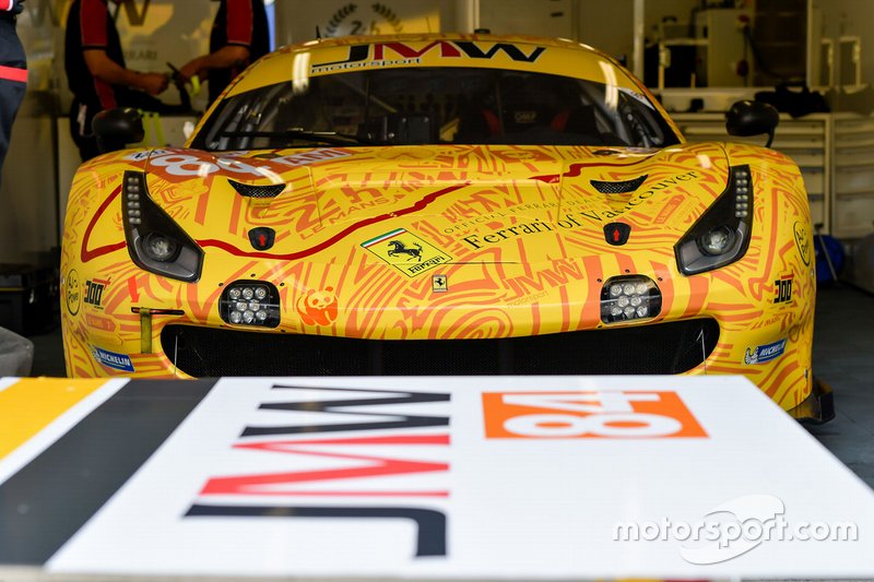 #84 JMW Motorsport Ferrari 488 GTE: Jeff Segal, Rodrigo Baptista, Wei Lu