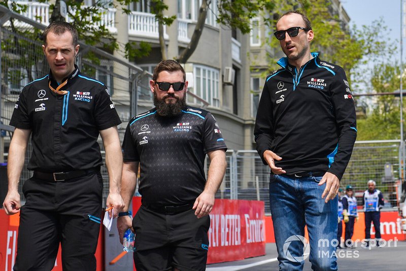 Robert Kubica, Williams Racing cammina in pista con i suoi ingegneri