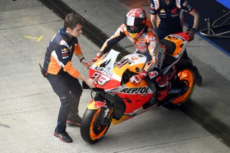 Marc Marquez, Repsol Honda Team, dans la pitlane