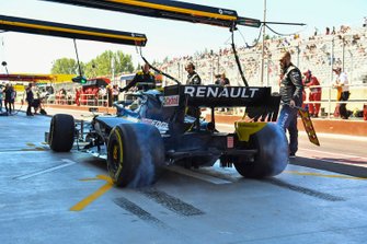 Nico Hulkenberg, Renault F1 Team R.S. 19, vertrekt na een pitstop
