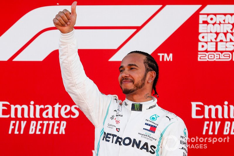 Race Winner Lewis Hamilton, Mercedes AMG F1 celebrates on the podium