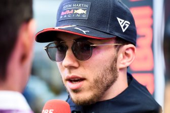 Pierre Gasly, Red Bull Racing met de media