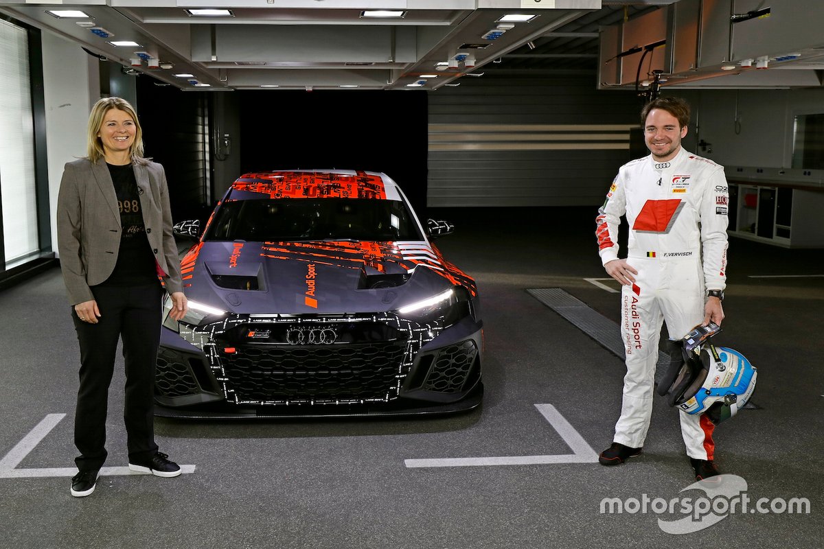 Maren Braun e Frédéric Vervisch alla presentazione dell' Audi RS 3 LMS TCR