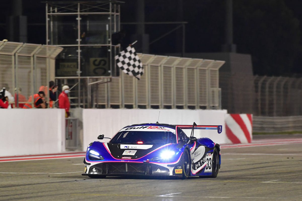 1. #33 2 Seas Motorsport, McLaren 720S GT3: Isa Bin Abdullah Alkhalifa, Ben Barnicoat, Martin Kodric  