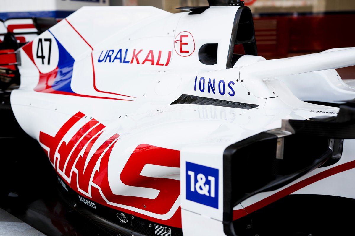 Haas VF-21