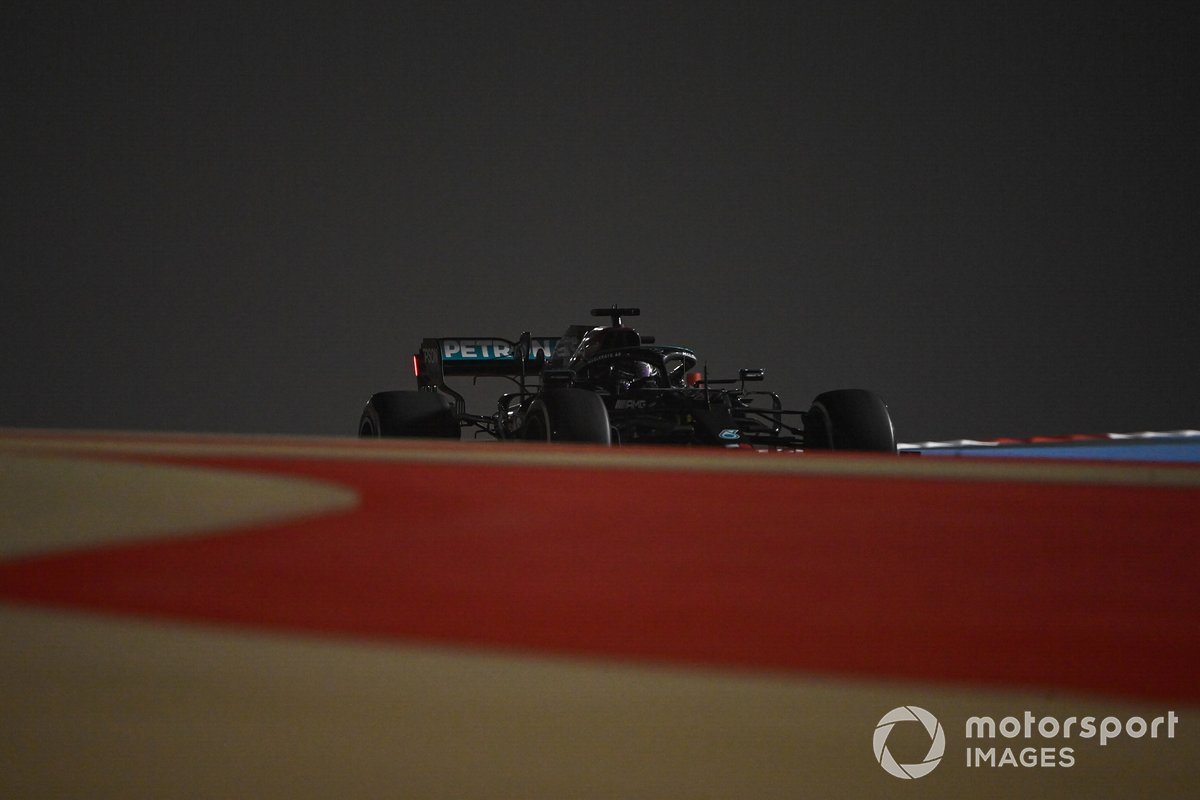 Lewis Hamilton, Mercedes W12