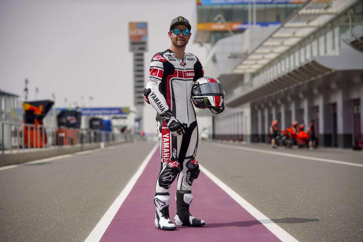 Cal Crutchlow, collaudatore Yamaha Factory Racing MotoGP con la Yamaha YZR-M1, livrea speciale per il 60esimo anniversario