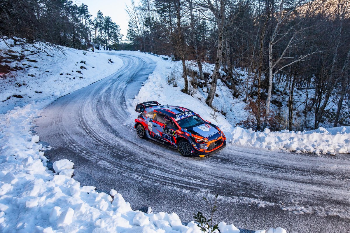 Pierre-Louis Loubet, Vincent Landais, Hyundai 2c Competition Hyundai i20 Coupe WRC