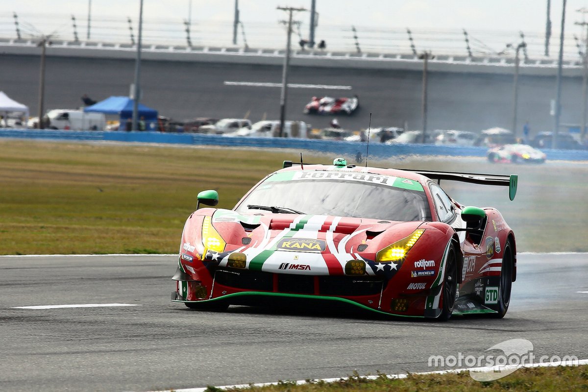 #21 Af Corse Ferrari 488 GT3, GTD: Nicklas Nielsen, Daniel Serra, Matteo Cressoni, Simon Mann