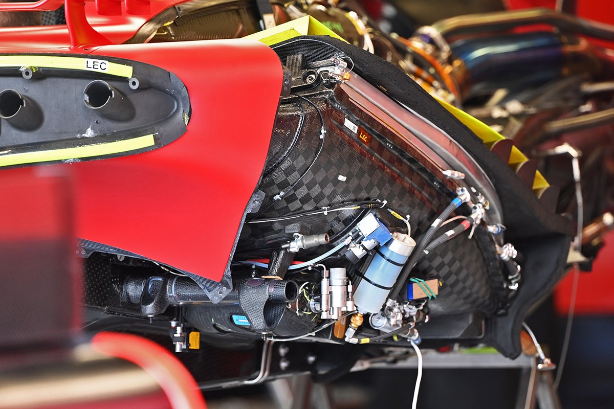 Ferrari F1-75: Elektronik im Seitenkasten