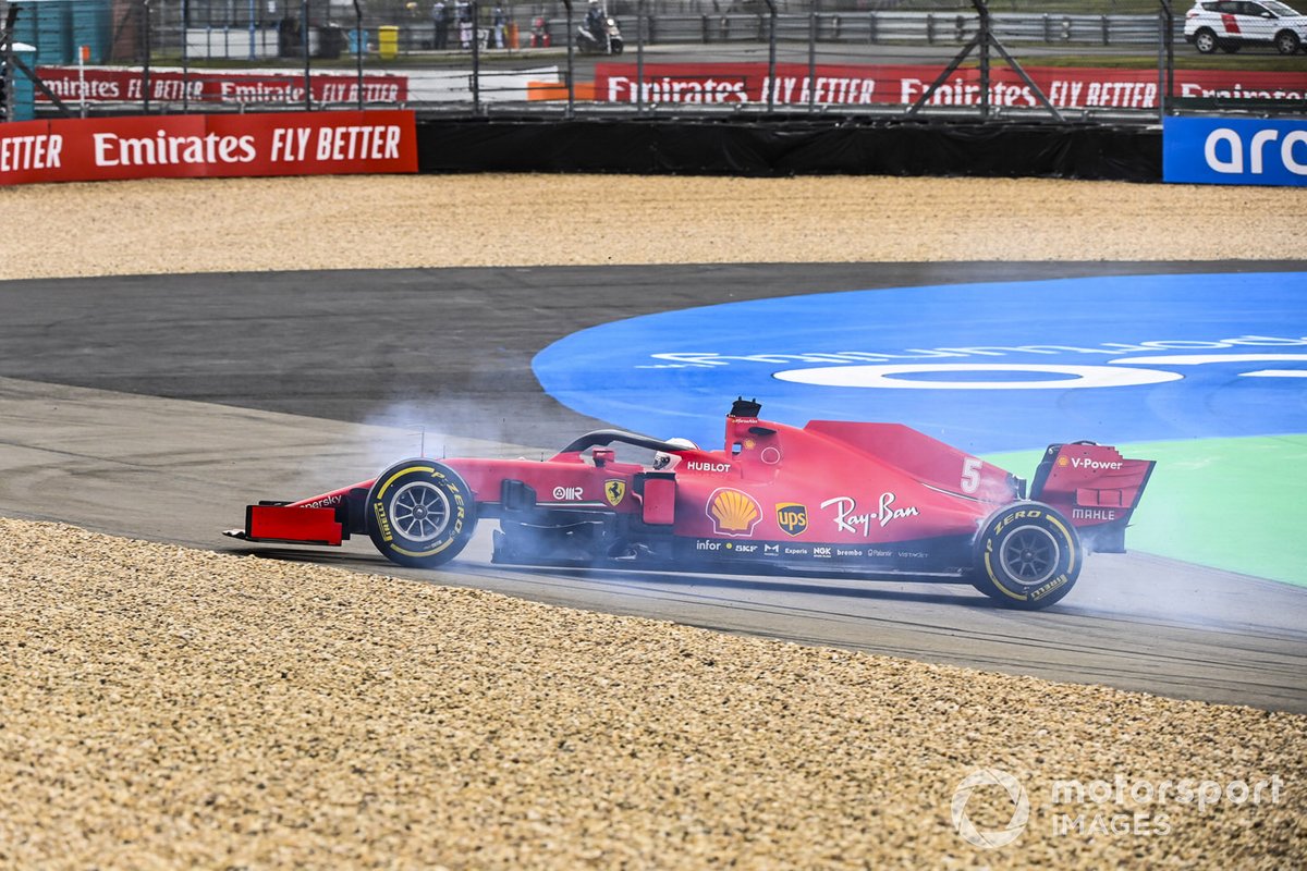 Sebastian Vettel, Ferrari SF1000 hace un trompo