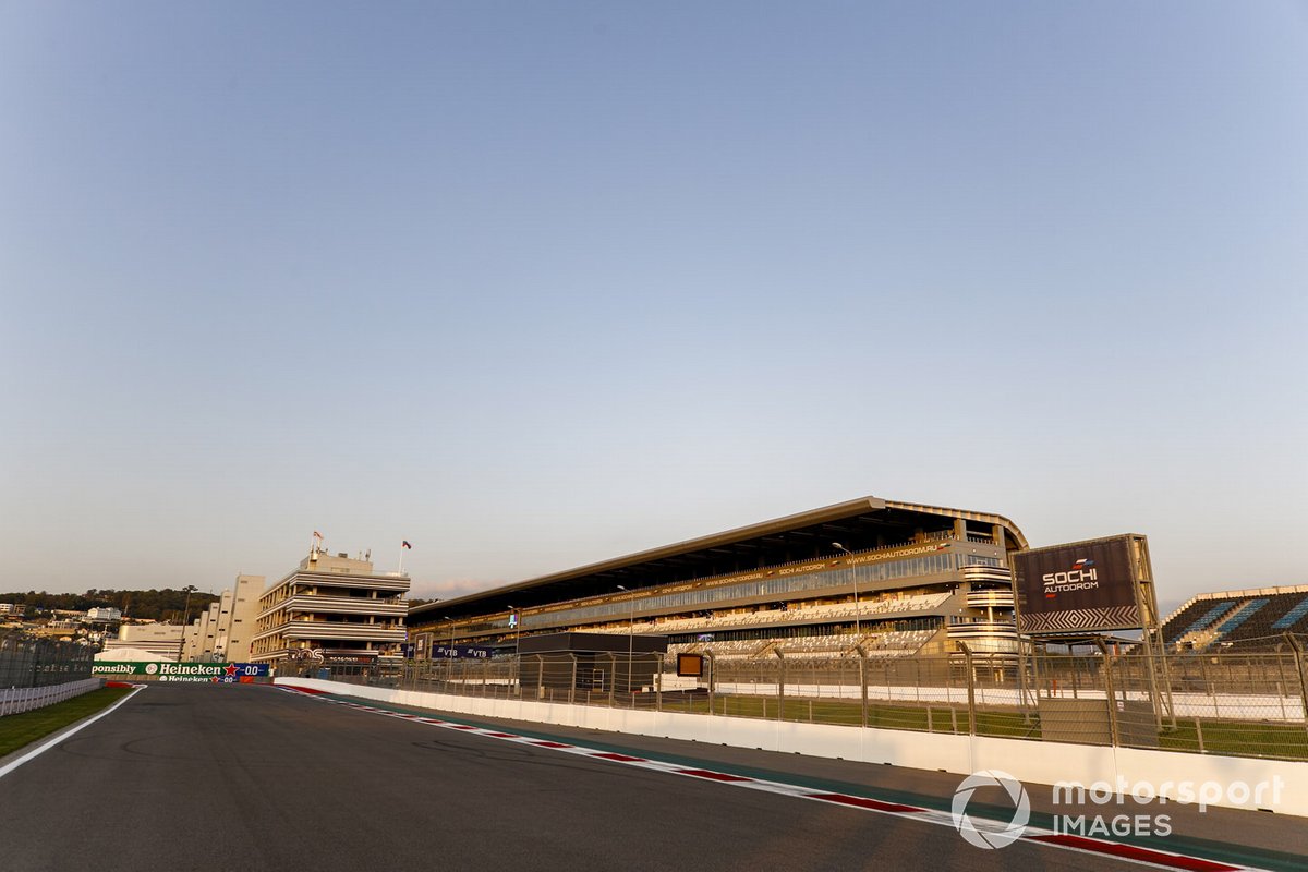 Main grandstand and track