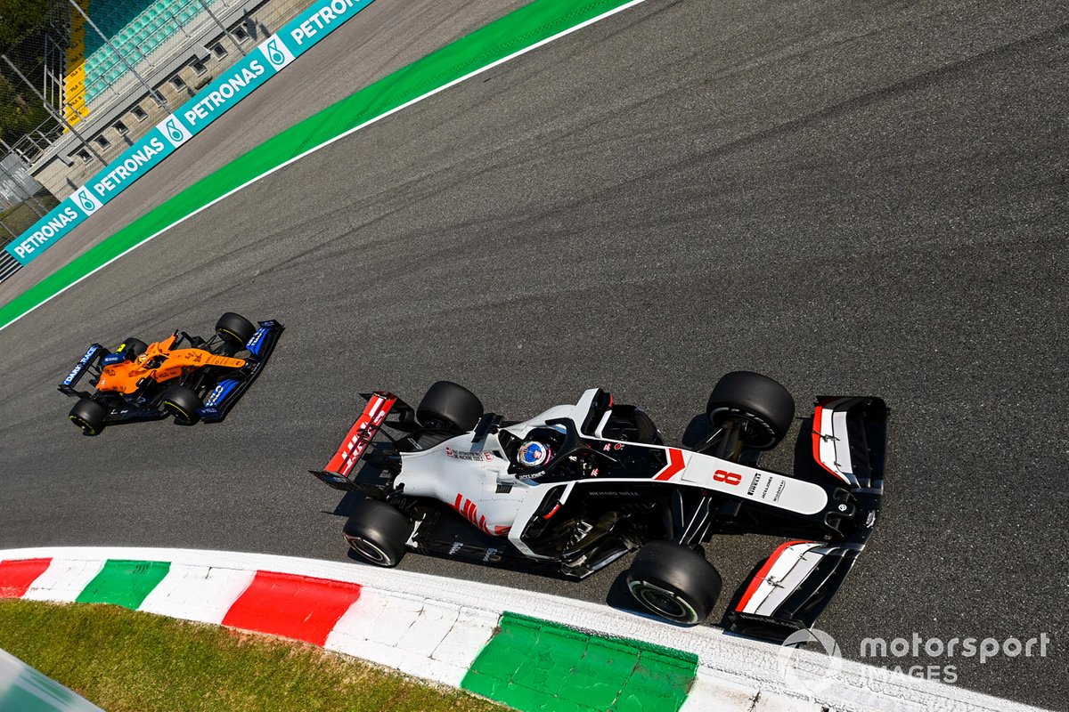 Romain Grosjean, Haas VF-20, Lando Norris, McLaren MCL35