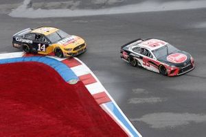 Christopher Bell, Leavine Family Racing, Toyota Camry Rheem Clint Bowyer, Stewart-Haas Racing, Ford Mustang Rush Truck Centers/Cummins