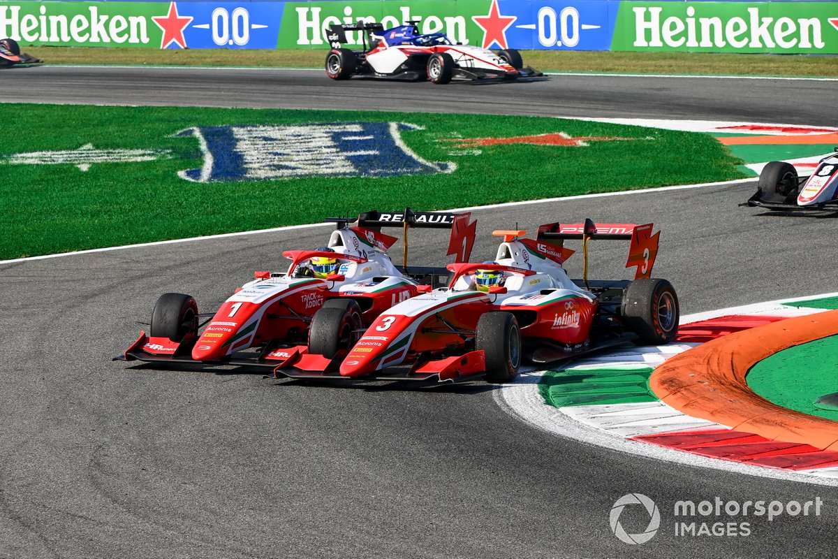 Oscar Piastri, Prema Racing y Logan Sargeant, Prema Racing battle
