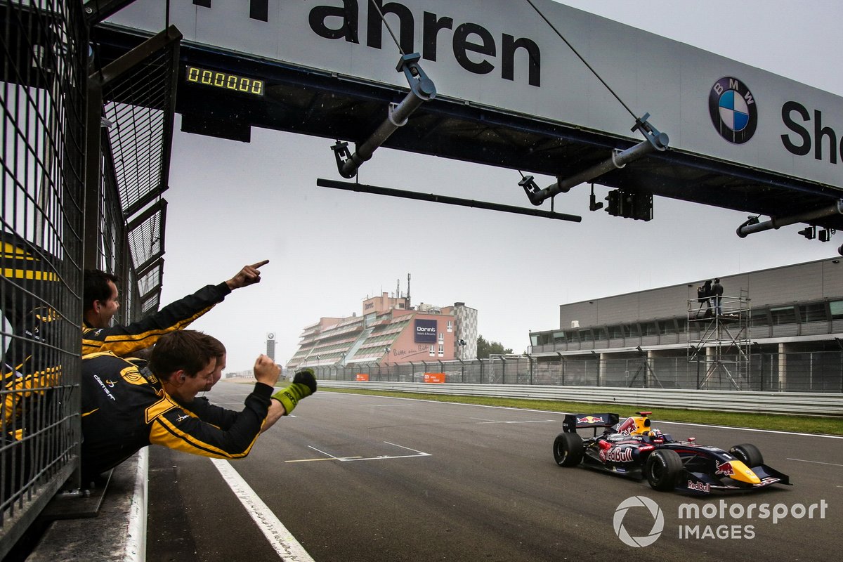El ganador: Carlos Sainz jr., Dams