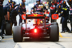 Daniel Ricciardo, Red Bull Racing RB12, prove di pit stop