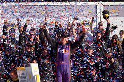 Sieger Denny Hamlin, Joe Gibbs Racing Toyota