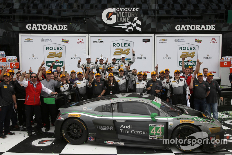 Winnaar GTD: #44 Magnus Racing Audi R8 LMS: John Potter, Andy Lally, Marco Seefried, René Rast