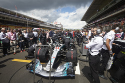 The car of Lewis Hamilton, Mercedes AMG F1 W09, on the grid