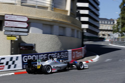 Ben Hingeley, Hitech Bullfrog GP Dallara F317 - Mercedes-Benz