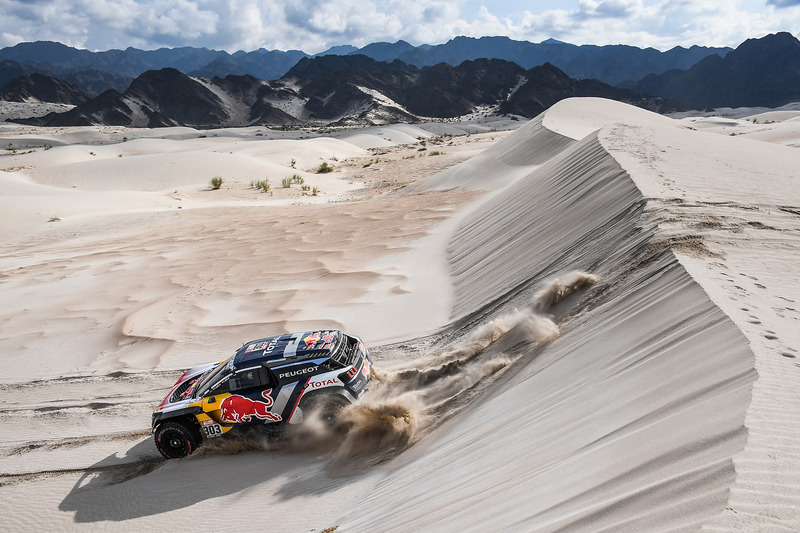 #303 Peugeot Sport Peugeot 3008 DKR: Carlos Sainz, Lucas Cruz