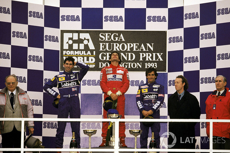 Le vainqueur Ayrton Senna, McLaren, le second Damon Hill, Williams, le troisième Alain Prost, Williams